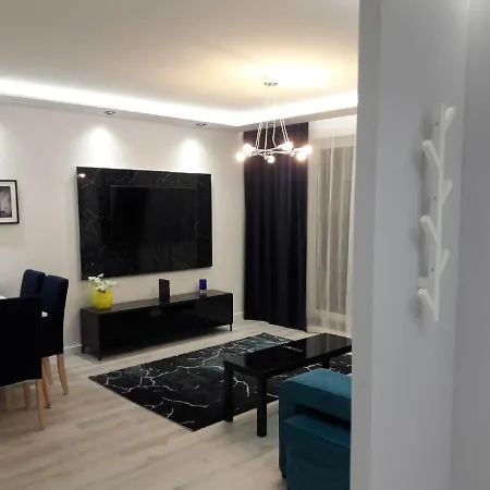 3rooms Uno 8 *