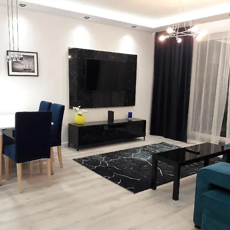 Apartament 3rooms Uno 8 *